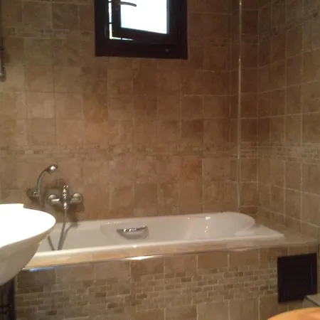 Pilion Stone House فيلة *